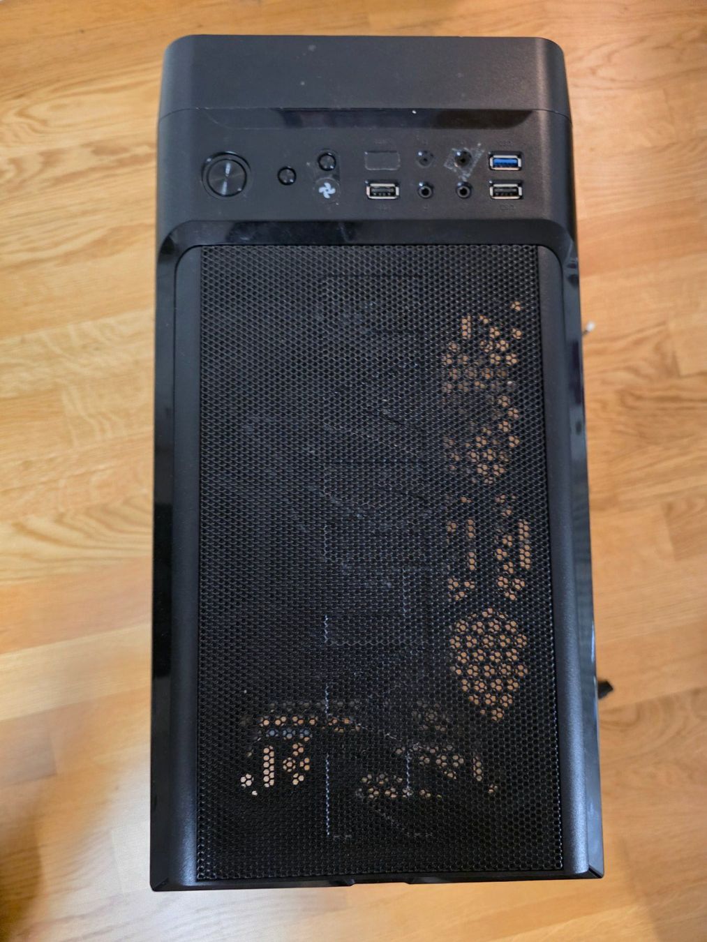 Custodie: PC-Gehäuse zalman mit Glasfront – Usato da Bern venduto da KavIndustries 7