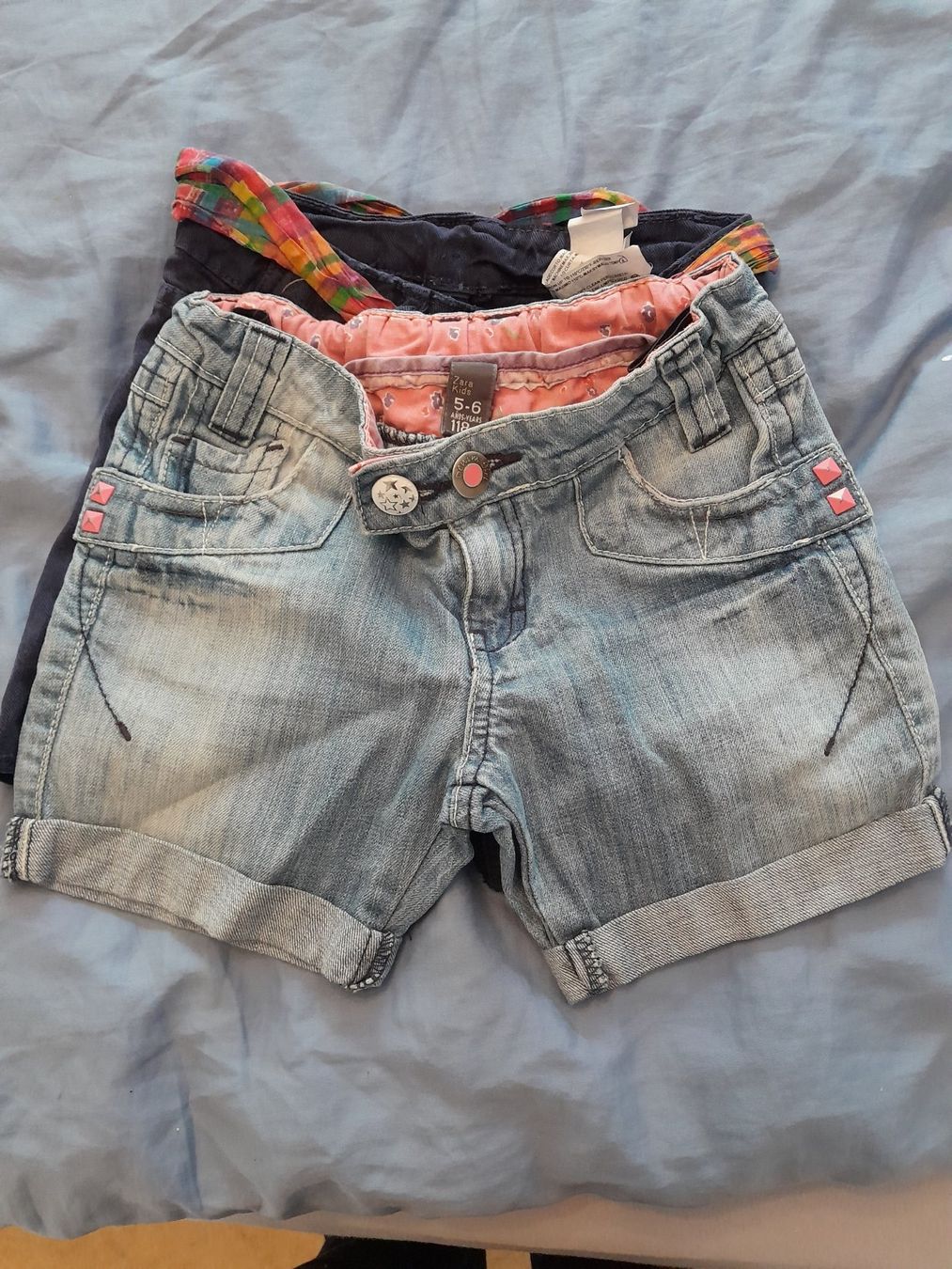 Zara Pantaloni: Mädchen Shorts Gr. 118 – Usato da Worb venduto da Osterthal