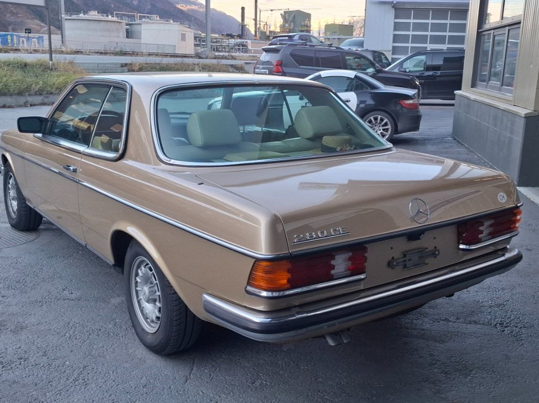 Mercedes-Benz Automobili: Mercedes Benz 280 CE – Usato da Visp venduto da Automotomassa 2