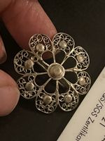 Broche fleur filigrane argentée  vintage 2,7 X 2,7 bon état 