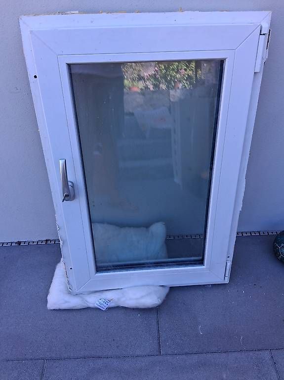Fenster: PVC-Fenster mit Rahmen – Gebraucht aus Bern von pbuccella 1