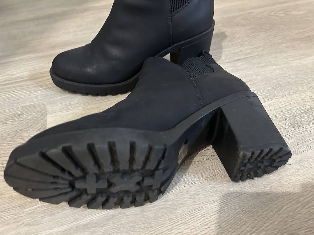 Scarpe da donna: Boots – Usato da Schwerzenbach venduto da nic_zt5r 3