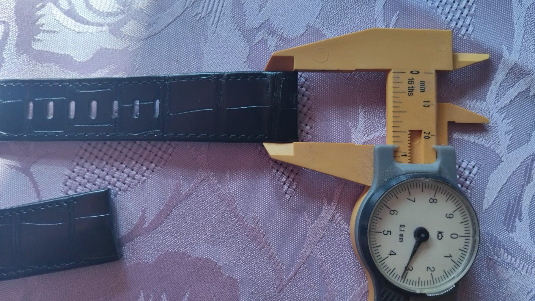 Corum Bracciali & Braccialetti: Bracelet  corum – Nuovo e nell'imballaggio originale da boudevilliers venduto da yogsyl2 1