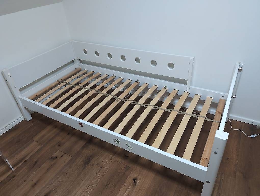 Flexa Letti: Flexa Kinderbett 90x200 – Usato da Opfikon venduto da tune2fs
