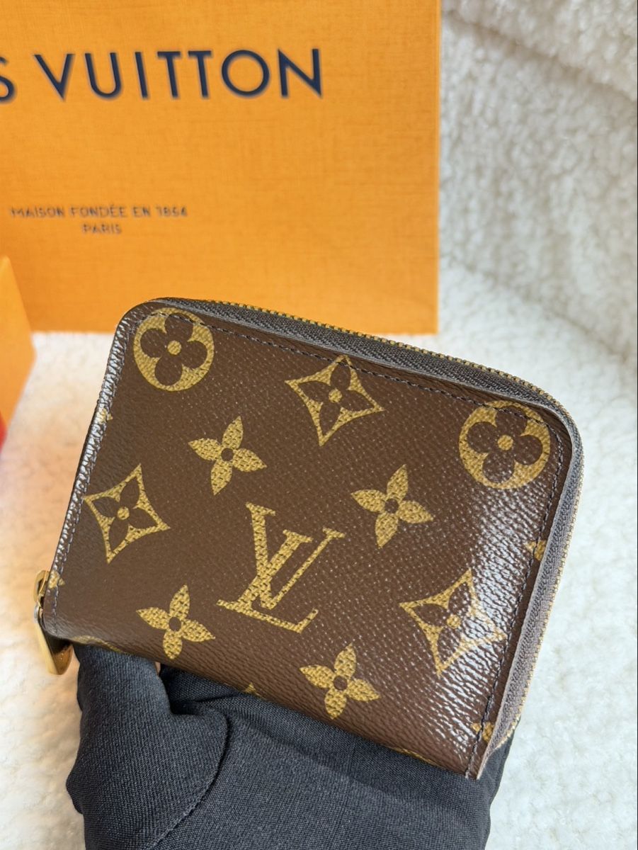 Louis Vuitton Portafogli: Louis Vuitton zippy Coin purse yY2022 – Usato da Widnau venduto da Pukpan_99 1