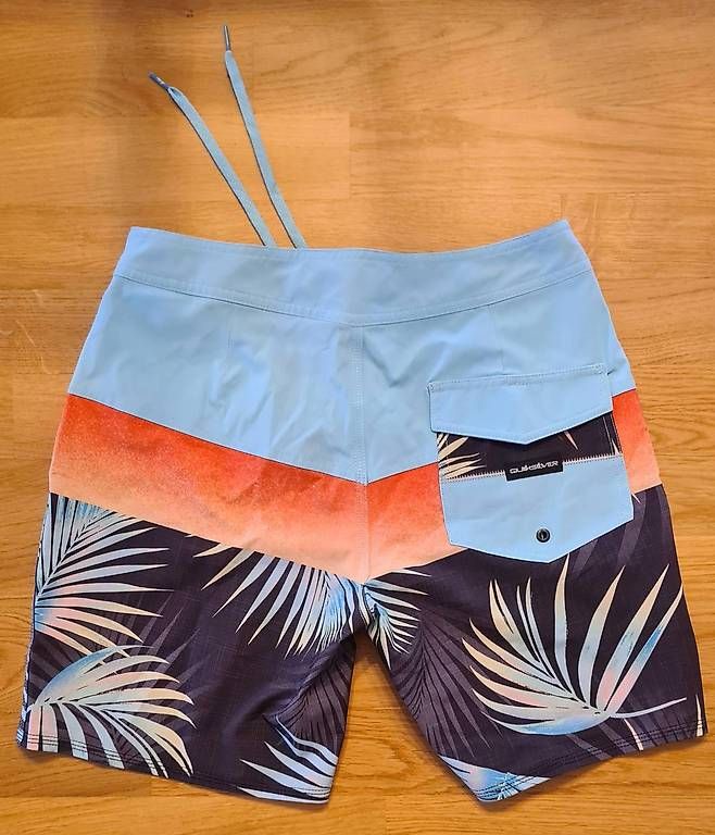 Costumi da bagno: Maillot short de bain QuickSilver Taille S – Usato da Payerne venduto da Rocktom222 1