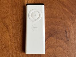 Apple Remote (white)