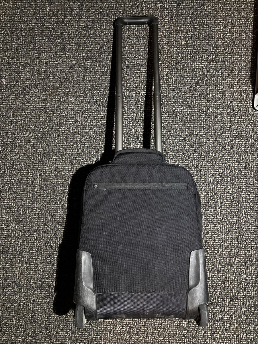 Autres aviation: Lightweight rolling carry-on suitcase – D'occasion à Zürich par fco_wl97 3