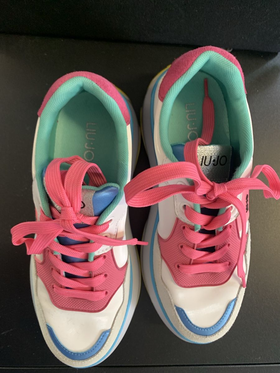 Liu Jo Chaussures femmes: Liu Jo farbige sneakers 36 – D'occasion à Unterseen par jpowers1971 7