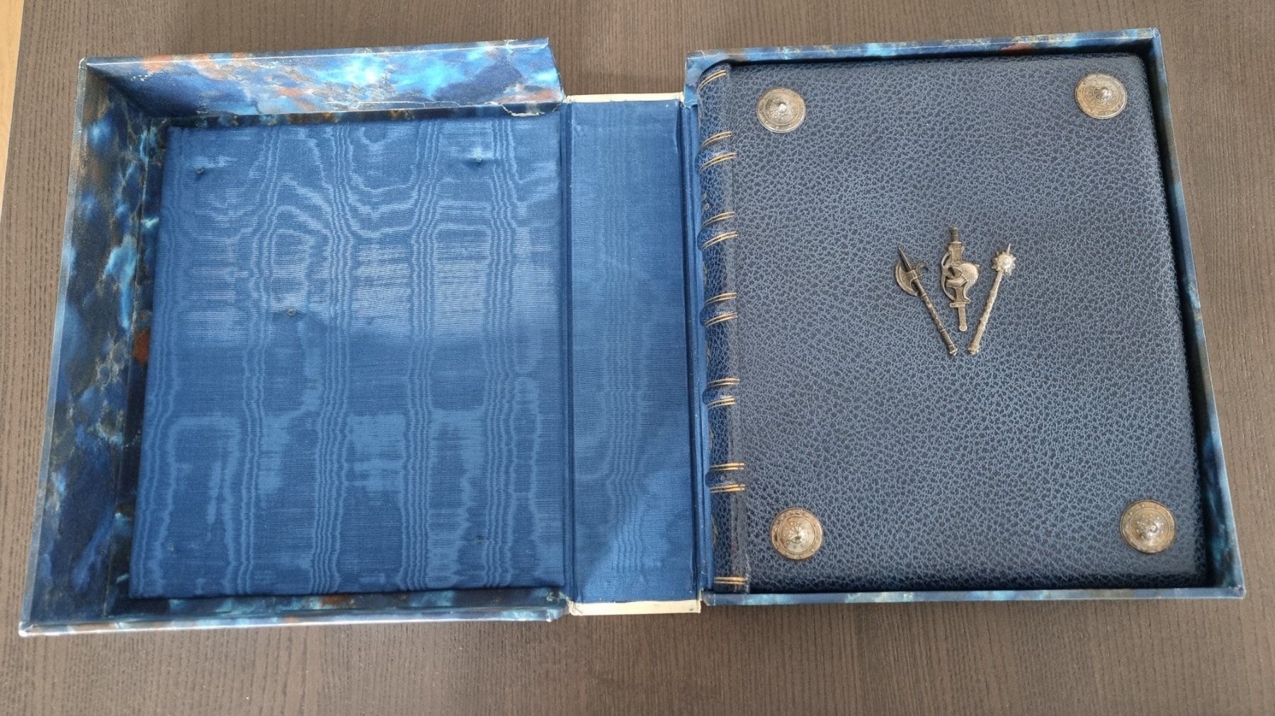 Bücher: La Chanson de Roland - Edition de Luxe numérotée – Gebraucht aus St-Aubin-Sauges von naxal 1