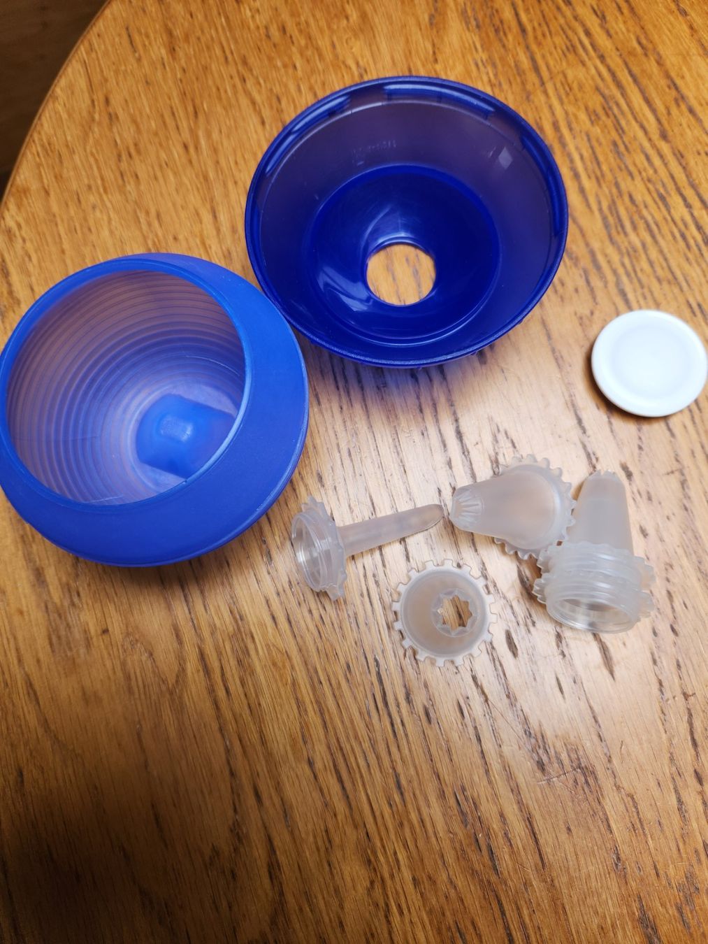 Tupperware Contenitori & Simili: Tupperware Dressurdose – Usato da Gstaad venduto da Meiel2020