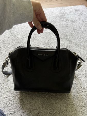 GIVENCHY ANTIGONA BAG