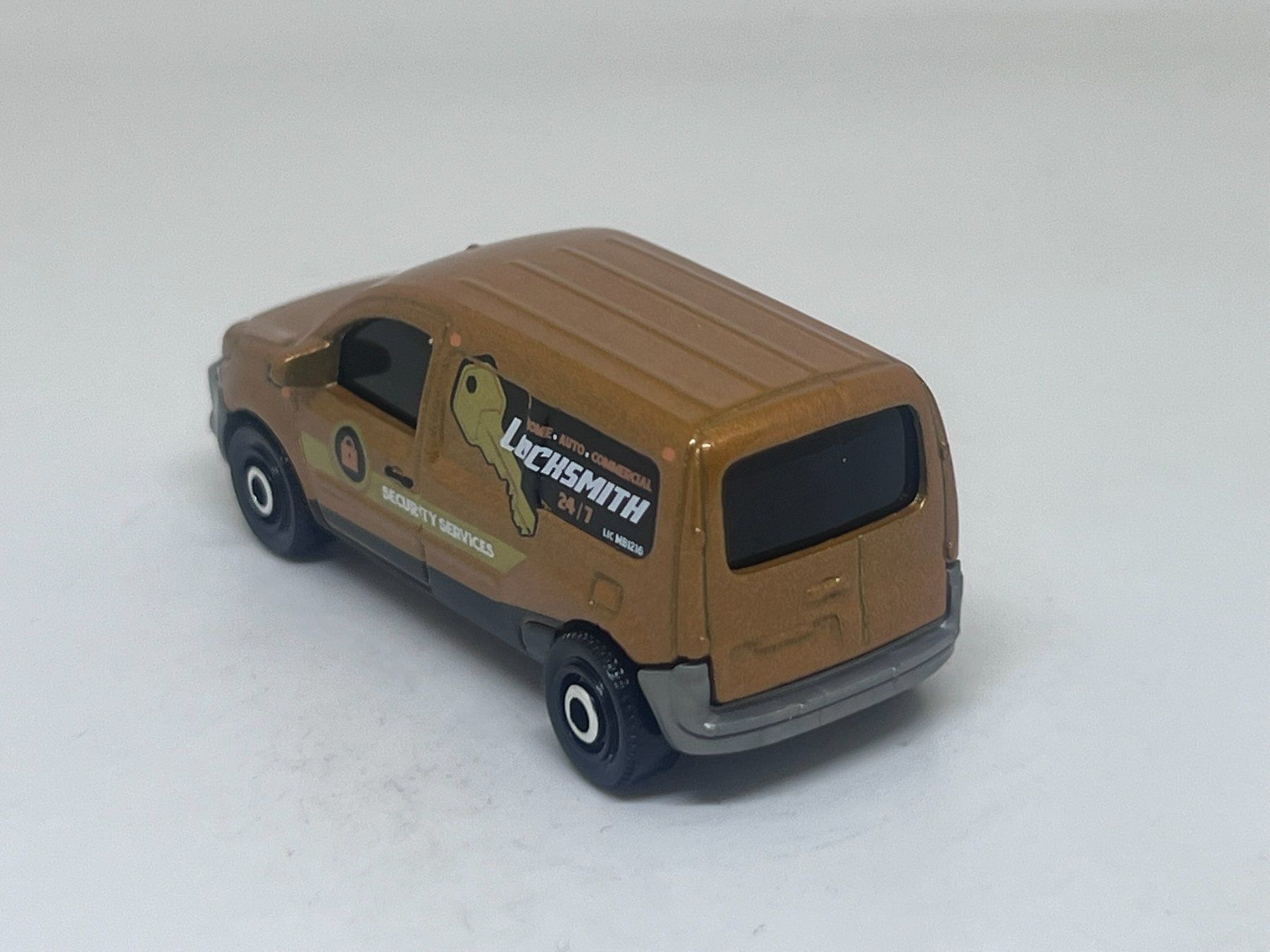 Matchbox Modellini d'auto: Matchbox 2018 Renault Kangoo Express #807 – Usato da Wildegg venduto da LaaBoutique 2