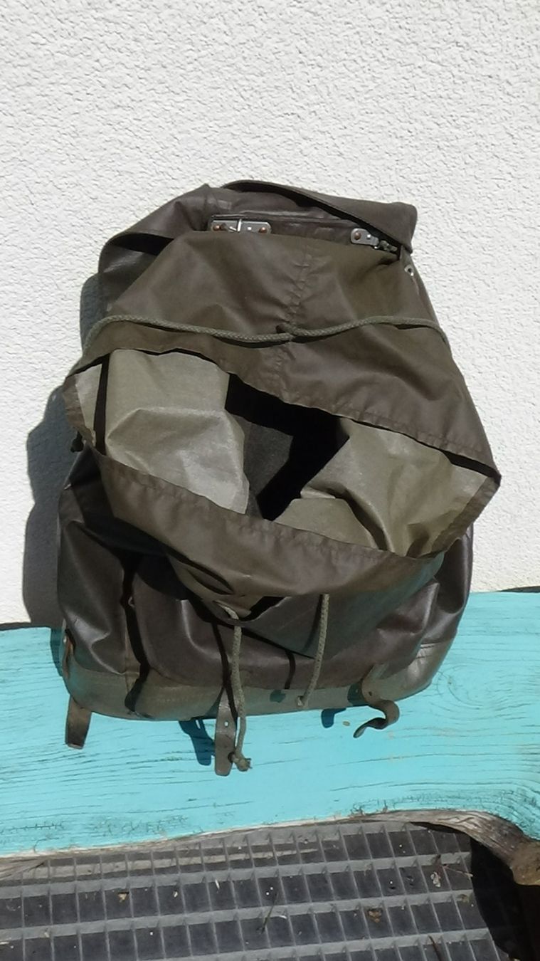 Schweizer Armee Zaini: Alter Militär Rucksack – Usato da Wiedlisbach venduto da Bobesch10 1