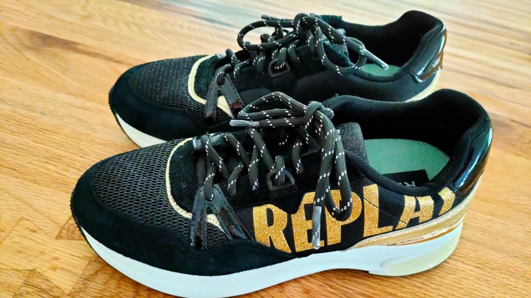 Replay Schuhe für Mädchen: Replay Schuhe 37 schwarz/gold – Gebraucht aus Villmergen von toptip1970
