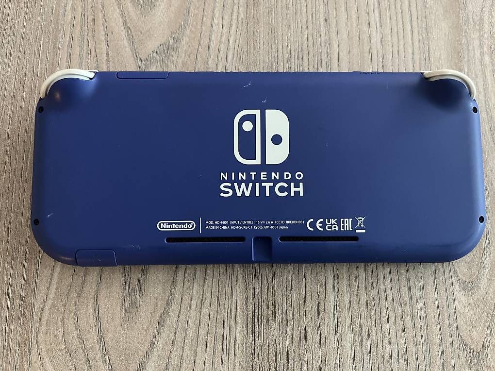Consoles: Nintendo Switch Lite Blau – D'occasion à Hausen AG par Suti5212 2