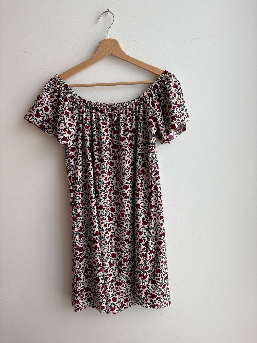 Mango Vestiti: Mango Minikleid mit Blumenmuster Grösse S – Usato da Schaffhausen venduto da Miorajah