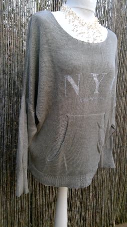 Pullover kaki avec inscription NYC de chez ZEBRA, taille M/L