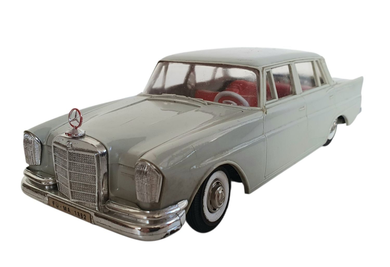 Gama Giocattoli: Gama Mercedes 220 mit Batterieantrieb – Usato da Flawil venduto da JaguarXJSHE 4