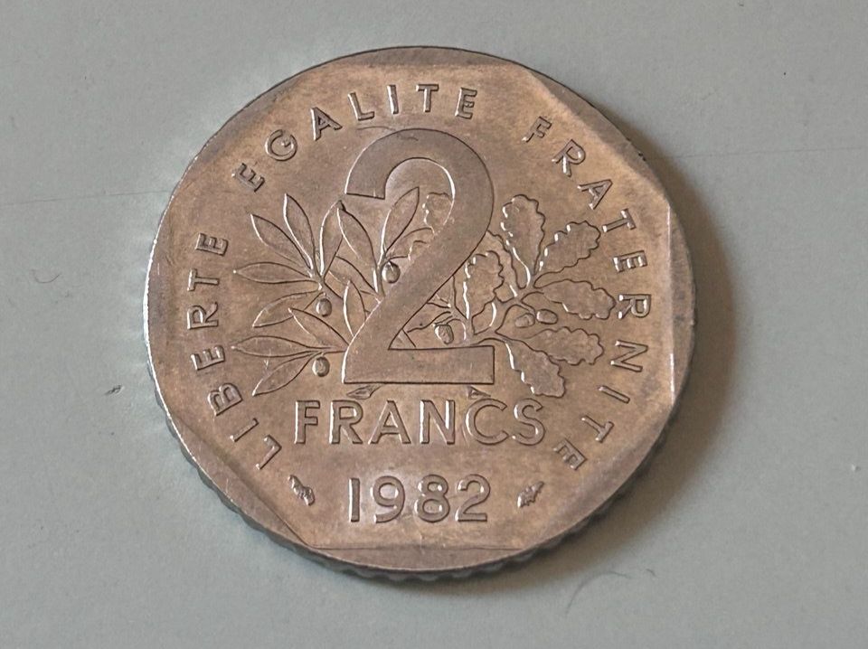 Tutti le monete: 2 franchi francesi del 1982 – Usato da Giubiasco venduto da LorisVale