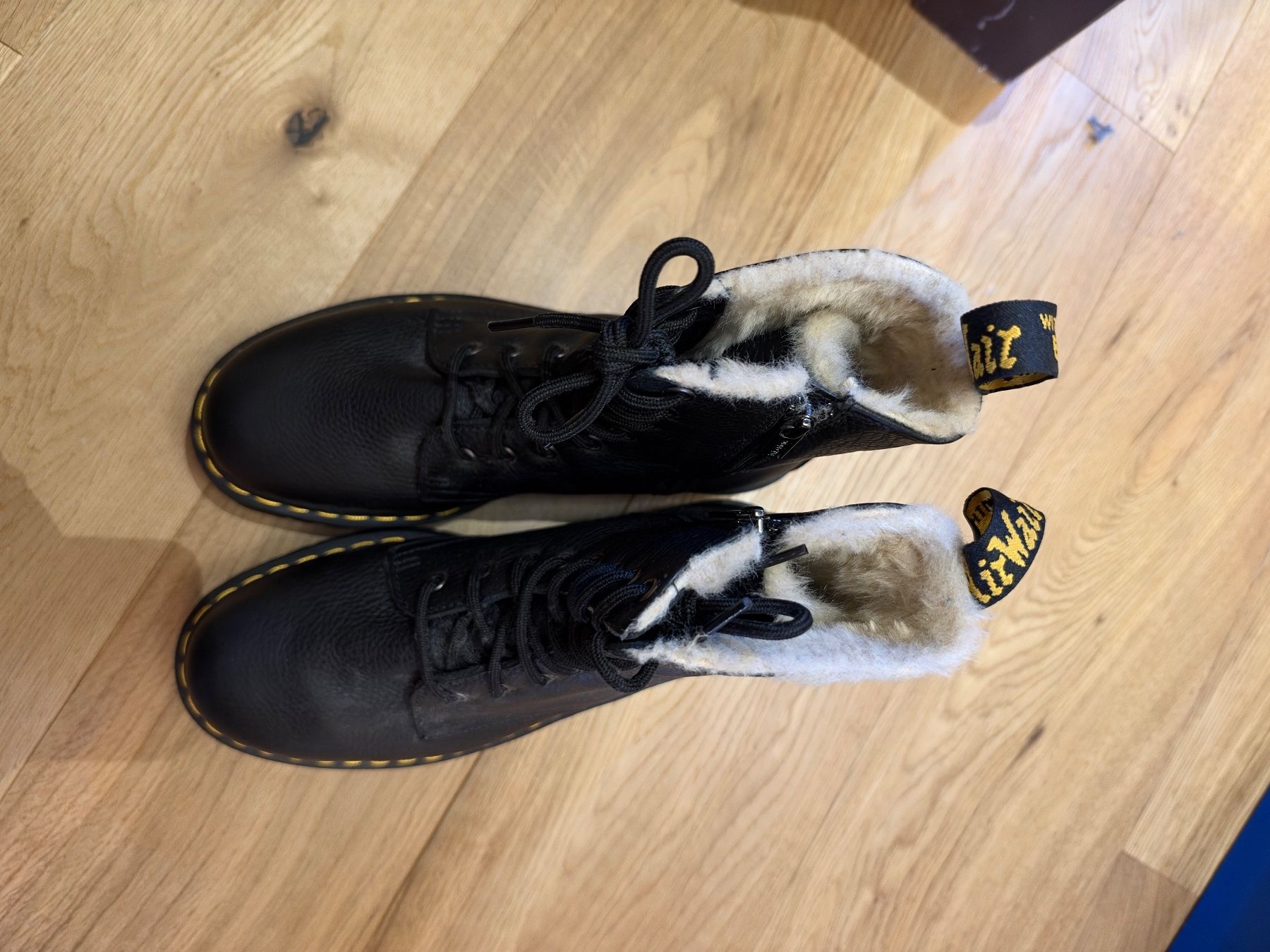 Dr. Martens Scarpe da uomo: Dr. Martens Winterschuhe  Grösse 43 – Usato da Fahrni b. Thun venduto da Roadrunner_