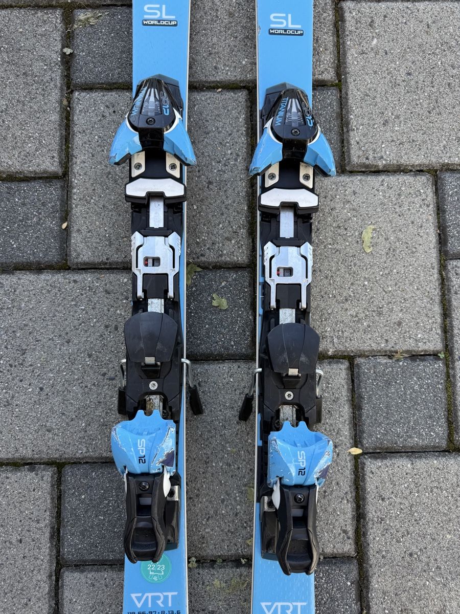 Stöckli Sci: Stöckli Laser SL Ski 165cm mit Bindung – Usato da Wettswil venduto da Wucher24