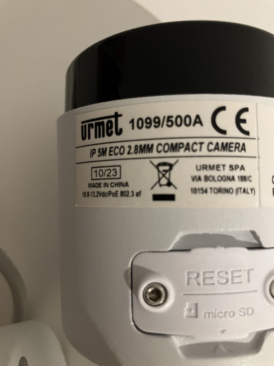 Fotocamera: Three Security Cameras - Urmet 1099/500A – Usato da Beringen venduto da pkr_z622 3