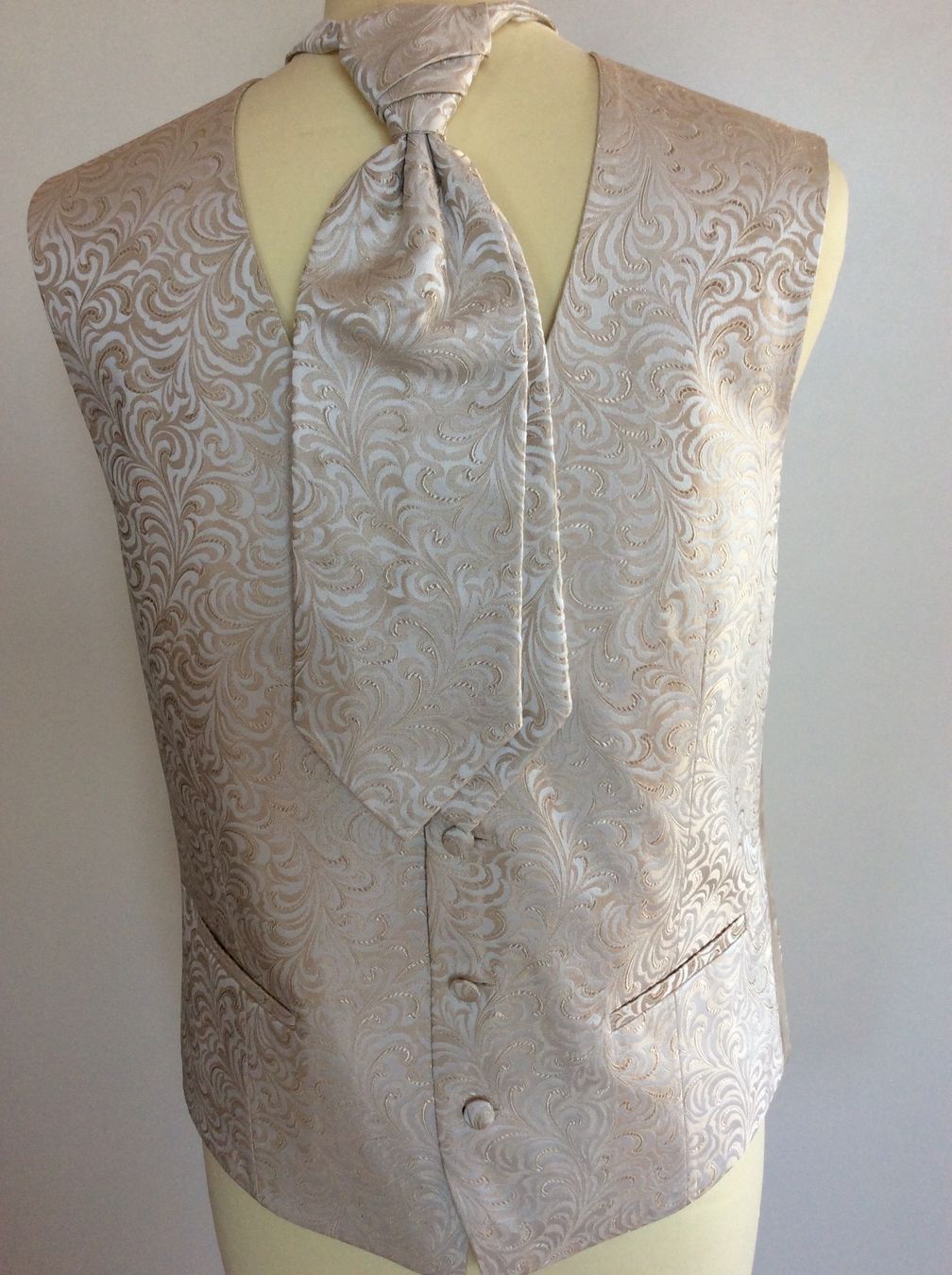 Gilets & Westen: Gilet Hochzeit – Gebraucht aus brütten von hagenbuche 1