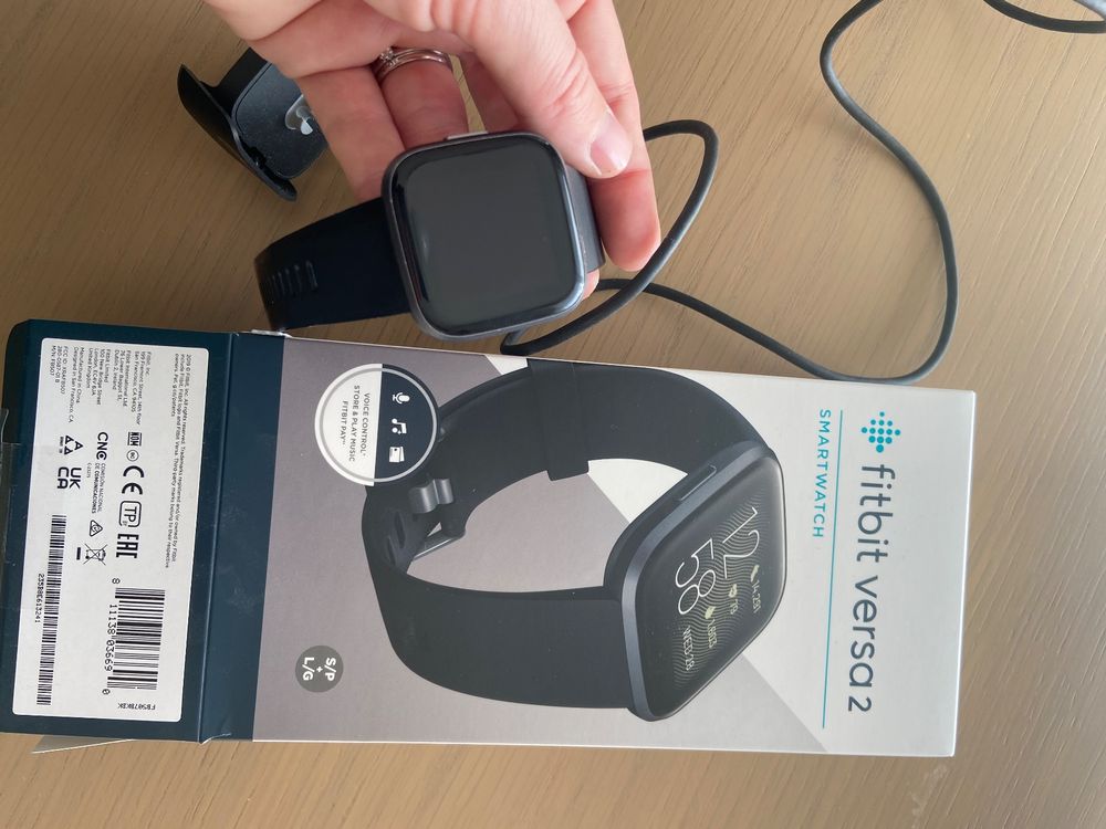 Fitbit Versa 2 mit Garantie 2025 Kaufen auf Ricardo