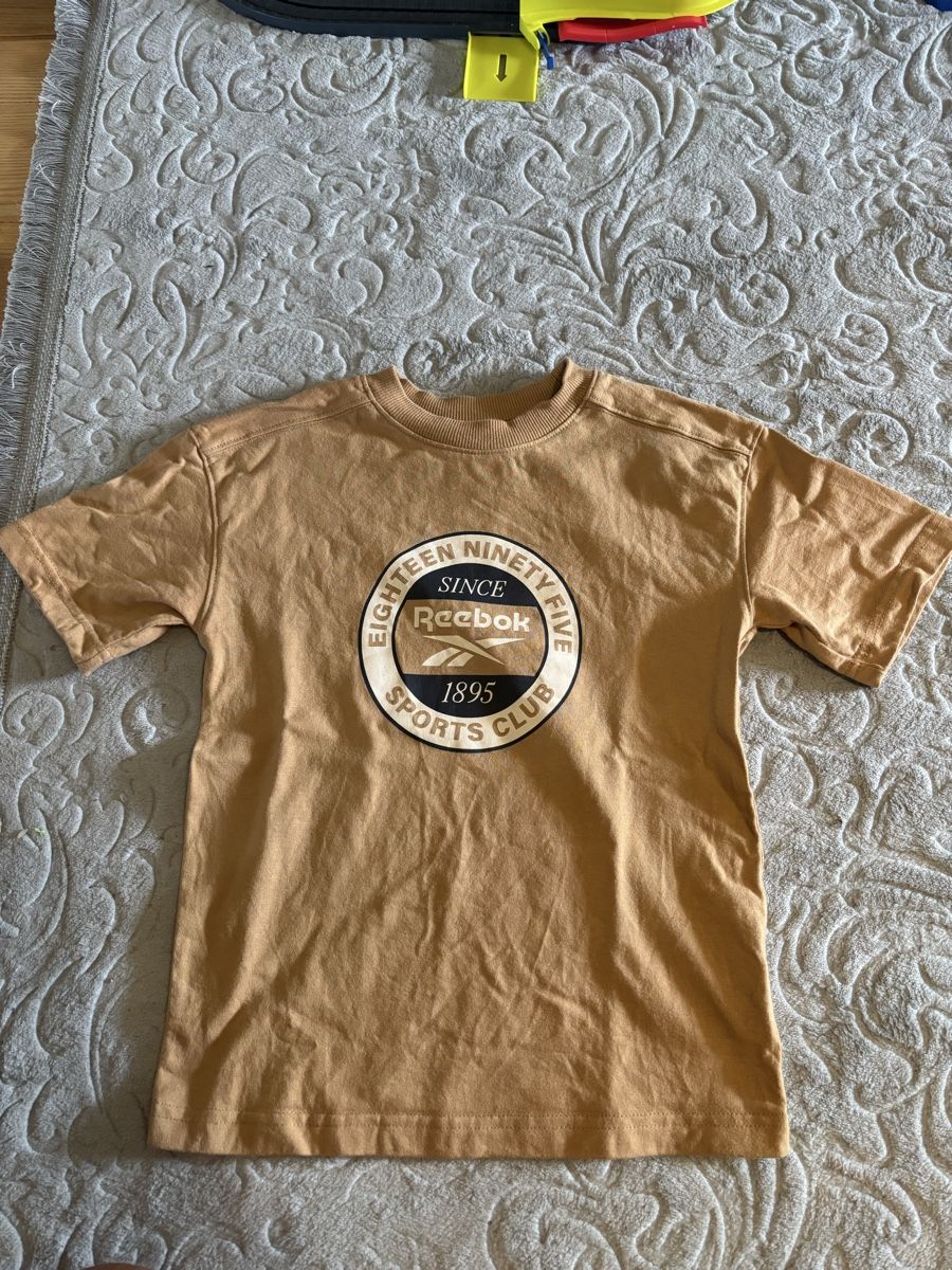 H&M Camicie, T-shirt & Polo: Tshirt Reebok von H&M – Usato da Itingen venduto da jessi811