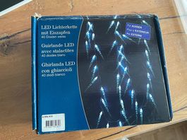 Lichterkette mit Eiszapfen