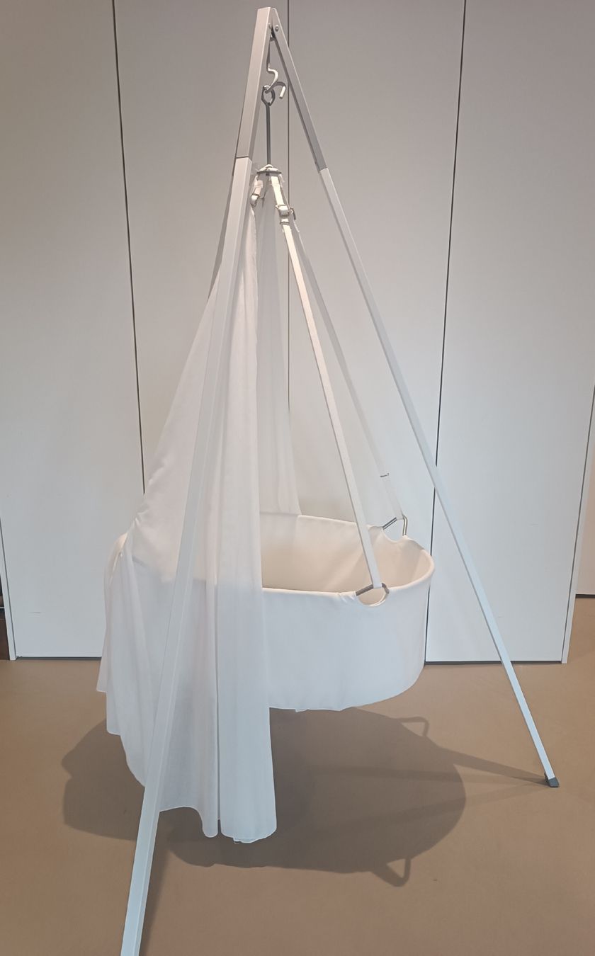 Sdraiette & Sdraiette a dondolo: Wiege Leander Classic mit Matratze – Nuovo (secondo la descrizione) da Luzern venduto da getzmoto