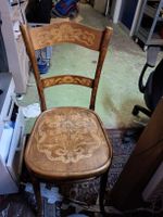 Stuhl Holz mit floraler Intarsie Vintage 