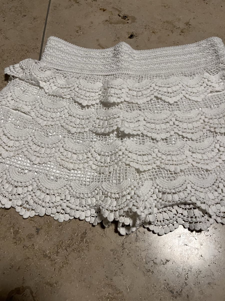 Pantaloni: Sehr elastische Shorts Gr. XS/S – Usato da Zollikerberg venduto da LLV 1
