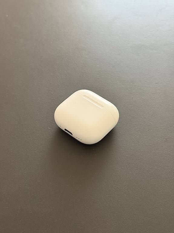 Apple Kopfhörer: Airpods 4 mit ANC – Gebraucht aus Zürich von enorm 3