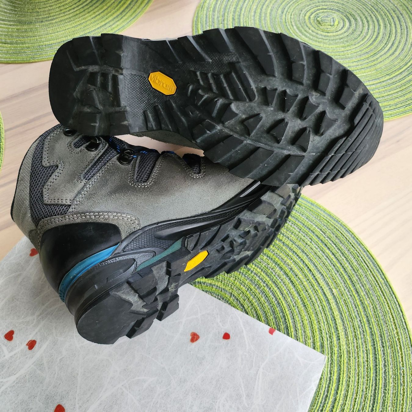 Lowa Scarpe da uomo: Lowa Wanderschuhe Gore-Tex Gr. 39.5 – Usato da Hosenruck venduto da Loris1030 2