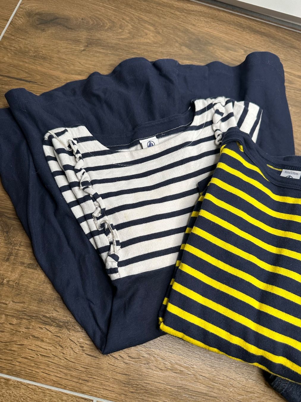 Petit Bateau Kleiderpakete & -sets: Petit Bateau Kleiderpaket Gr. 128cm / 8ans – Gebraucht aus Mühlethal von sarah-davide 1