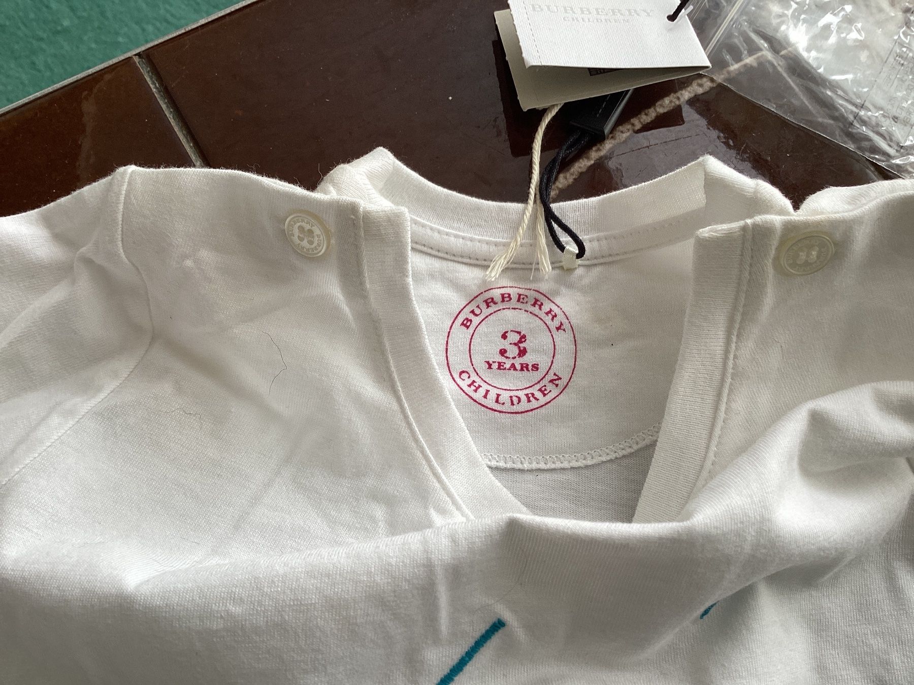 Camicette, T-shirt & Top: Brand NEW never worn Burberry Top age 3 – Nuovo e nell'imballaggio originale da Bursinel venduto da don_ccb9 2
