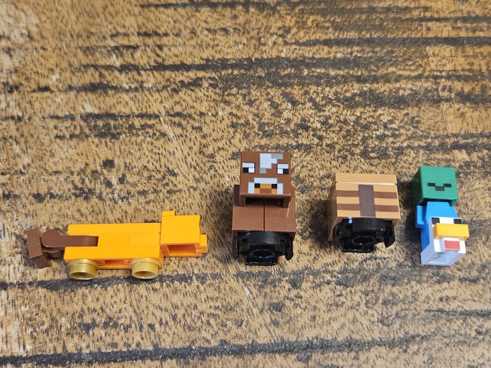 Lego Giocattoli: lego lot de minecraft  4 articles – Usato da Confignon venduto da Ecrofigs 1