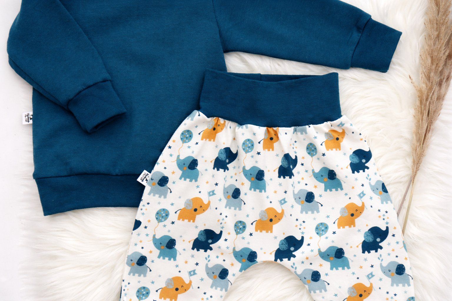 Lotti & Set di vestiti: Set Elefanten Petrol - Pullover & Pumphose Gr.68/74 - NEU – Nuovo e nell'imballaggio originale da Zürich venduto da sambaum 4