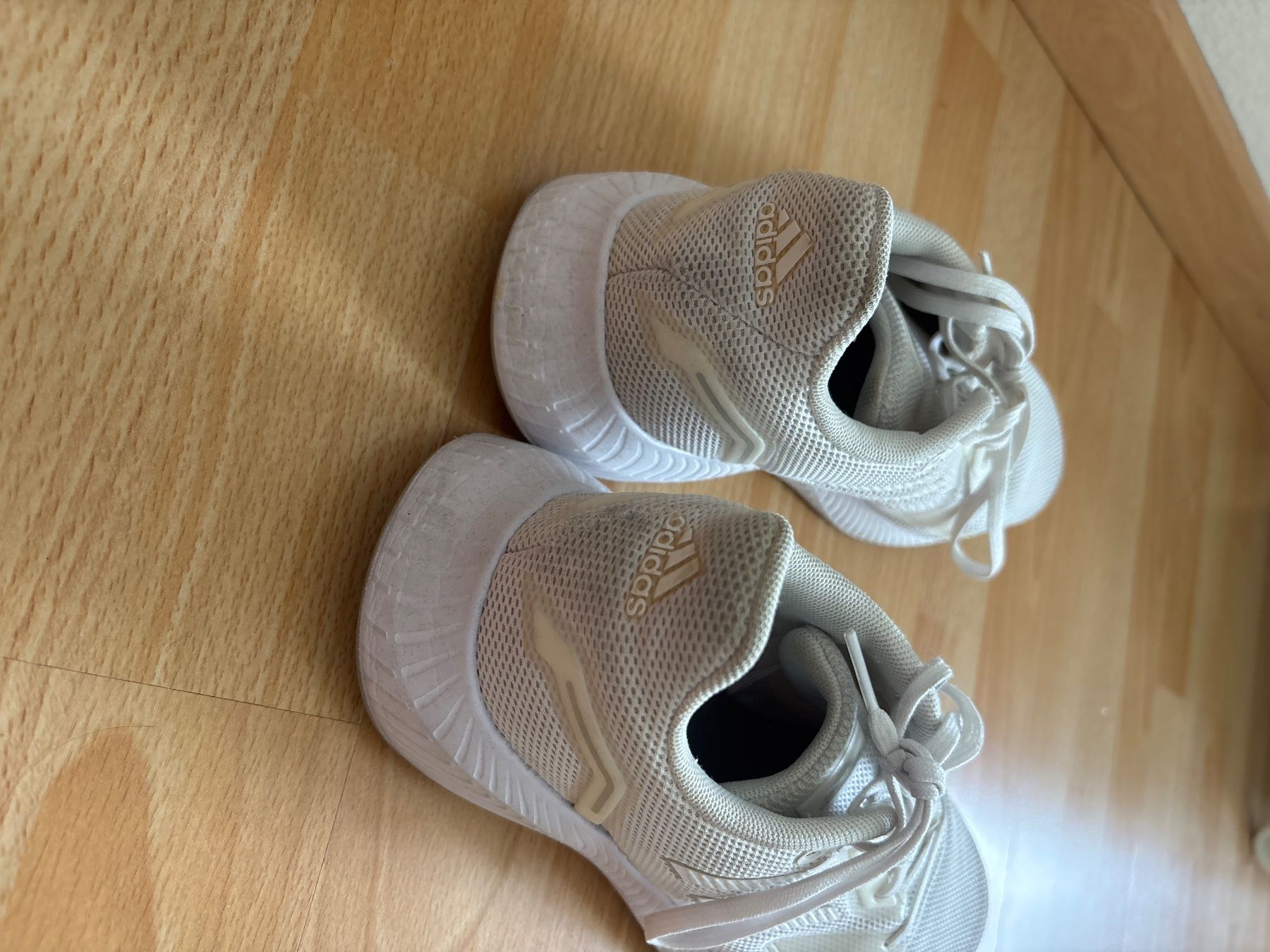 Adidas Scarpe da uomo: Adidas Hallenschuhe – Usato da Grabs venduto da ljix 2