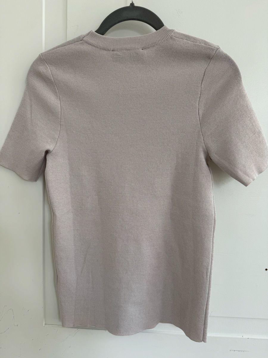 Zara Pulls & Sweat-shirts: Zara Pullover Kurzarm Grösse M beige neu – D'occasion à Zürich par Flo021000 1