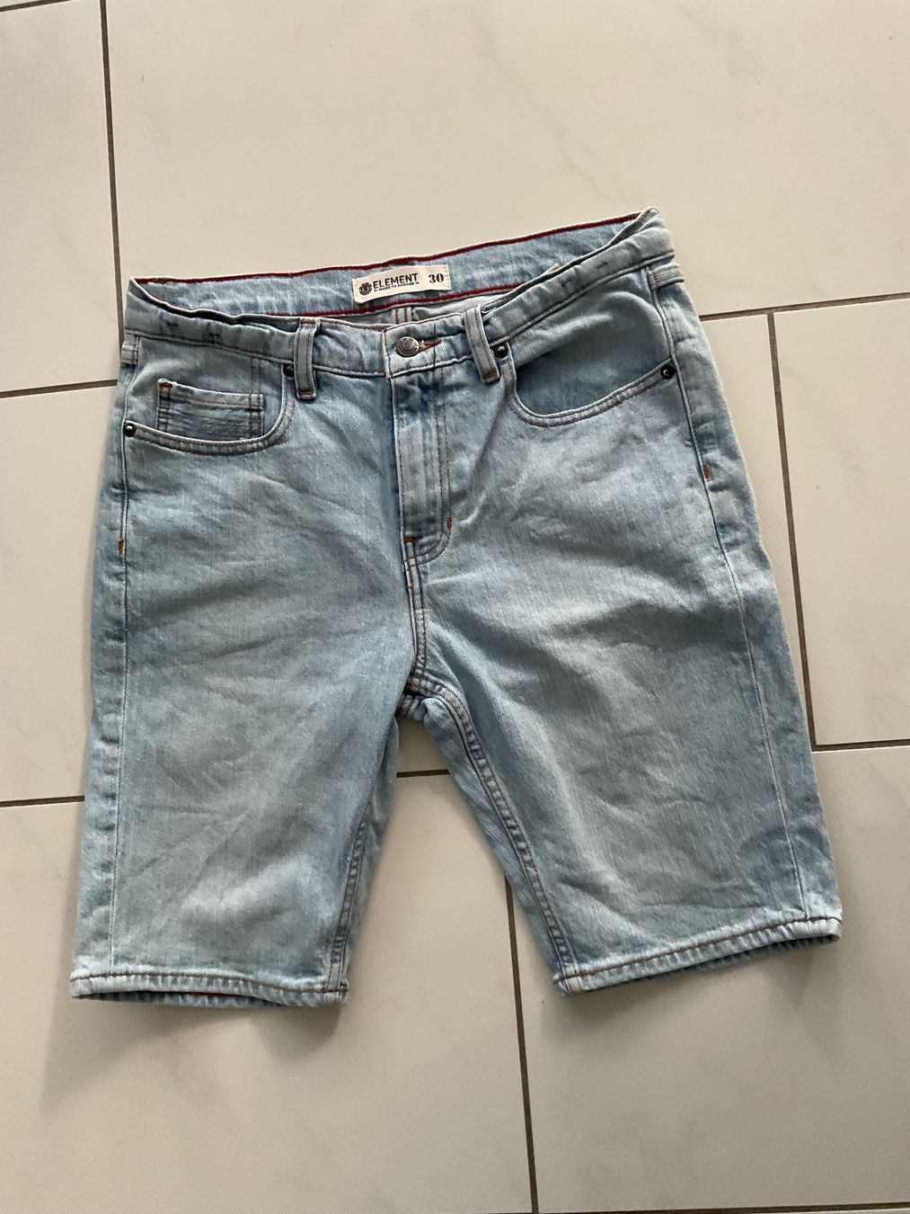 Jeans: Jeans Short Gr.30/S von Element – Usato da Biel-Benken BL venduto da Sahra1