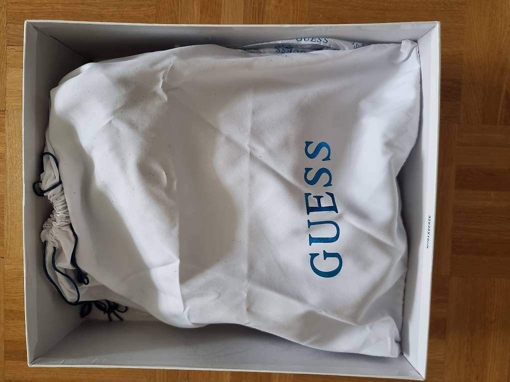 Guess Damenschuhe: Bottines GUESS noires à talons  Taille 36 – Gebraucht aus Châtelaine von bar_5mmz 3