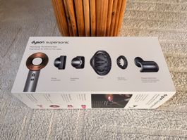 Dyson Supersonic HD08 Föhn Neu & unbenutzt