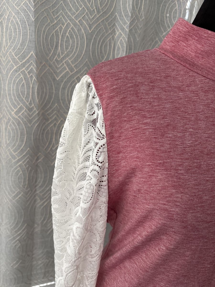 T-shirt: Hübsches Shirt mit Spitze – Nuovo (secondo la descrizione) da Muri AG venduto da ReBoutique 1