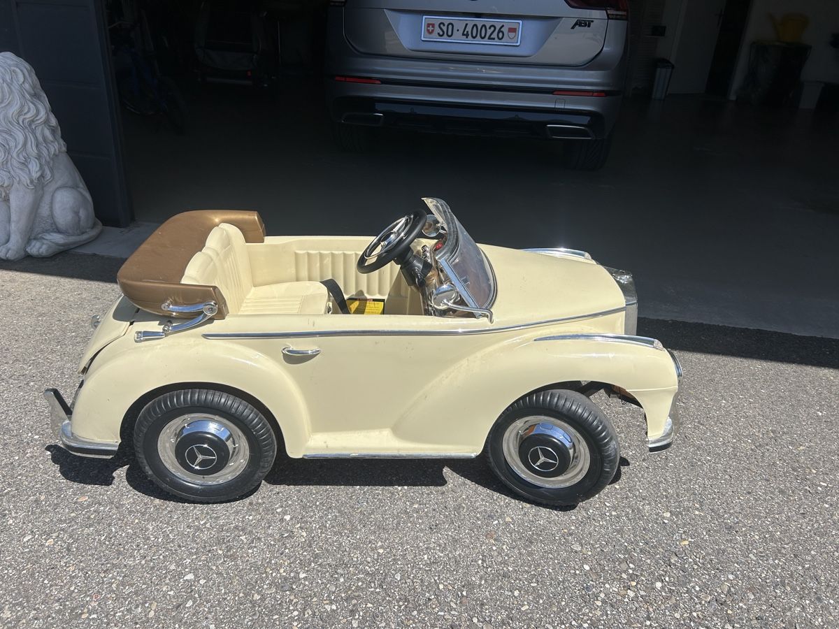 Fahrzeuge für Kinder: Mercedes 300s Kinder Elektroauto – Gebraucht aus Matzendorf von Fla5 3