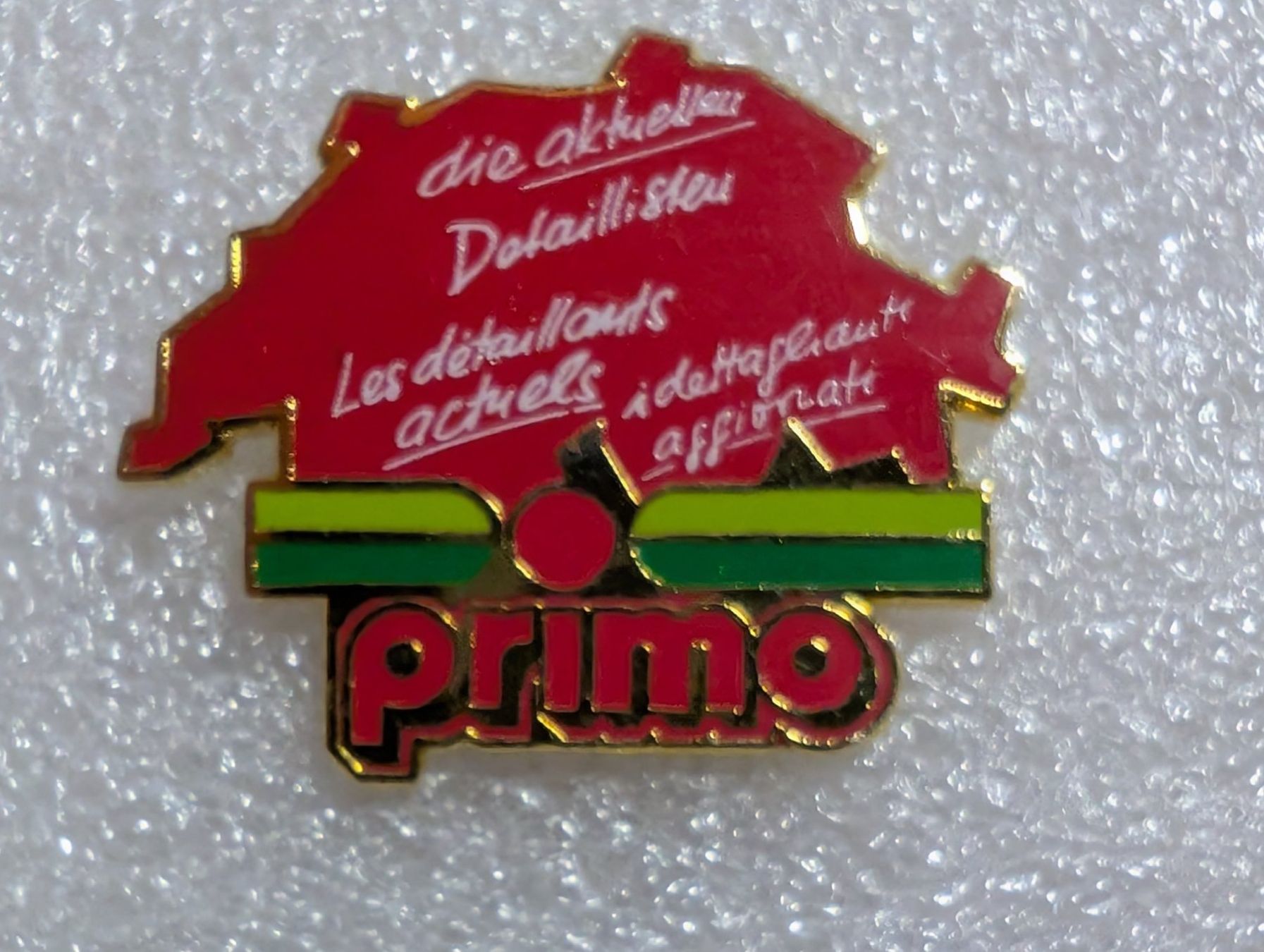Plaketten & Abzeichen: Ansteckpin 247: Primo – Gebraucht aus Oppligen von Pin-Fall-Shop