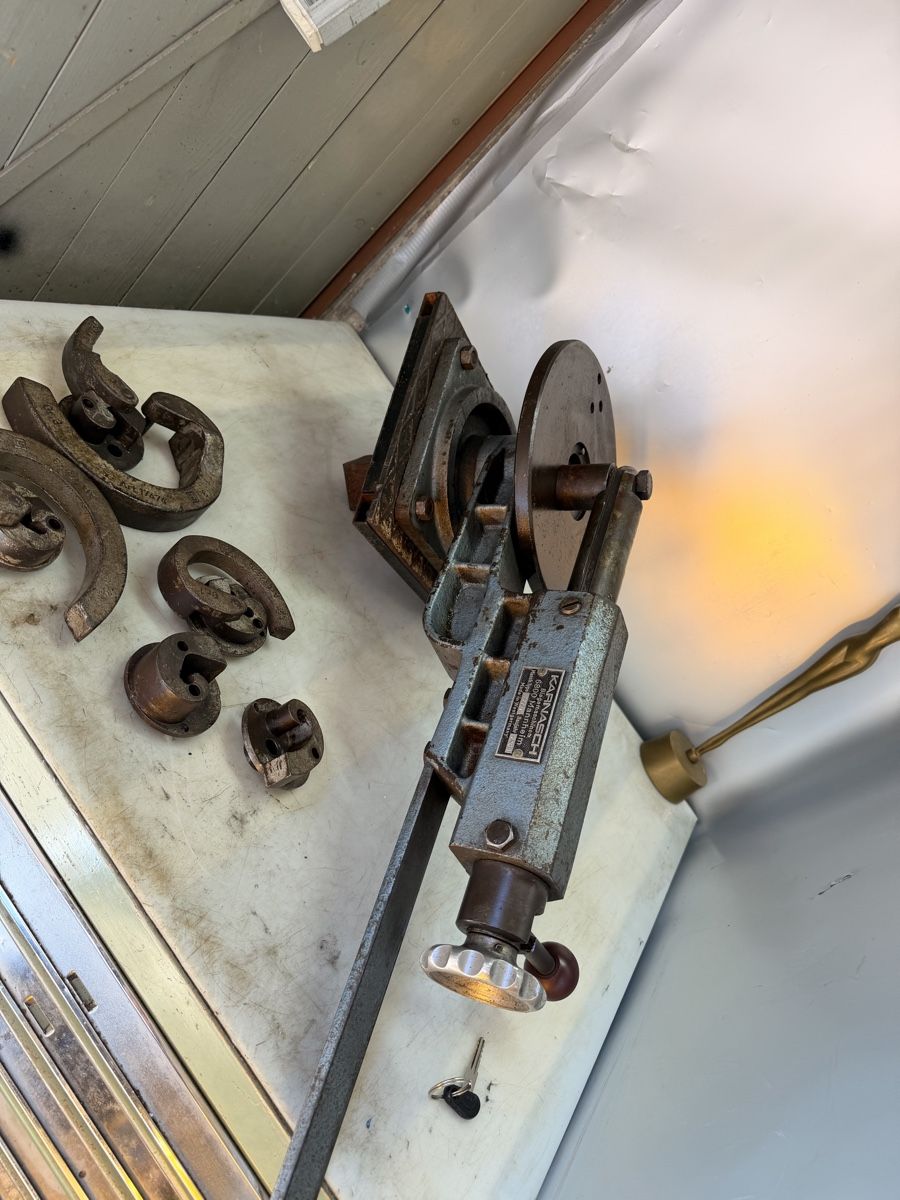 Tutte le macchine: Karnasch Biegemaschiene – Usato da Aarau venduto da Belli49 1