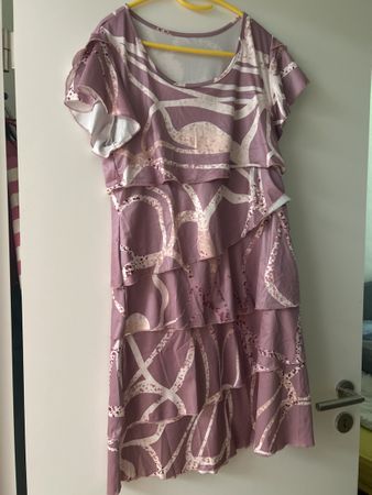 Sommerliches Rüschenkleid in Lila-Weiss, Grösse M neu